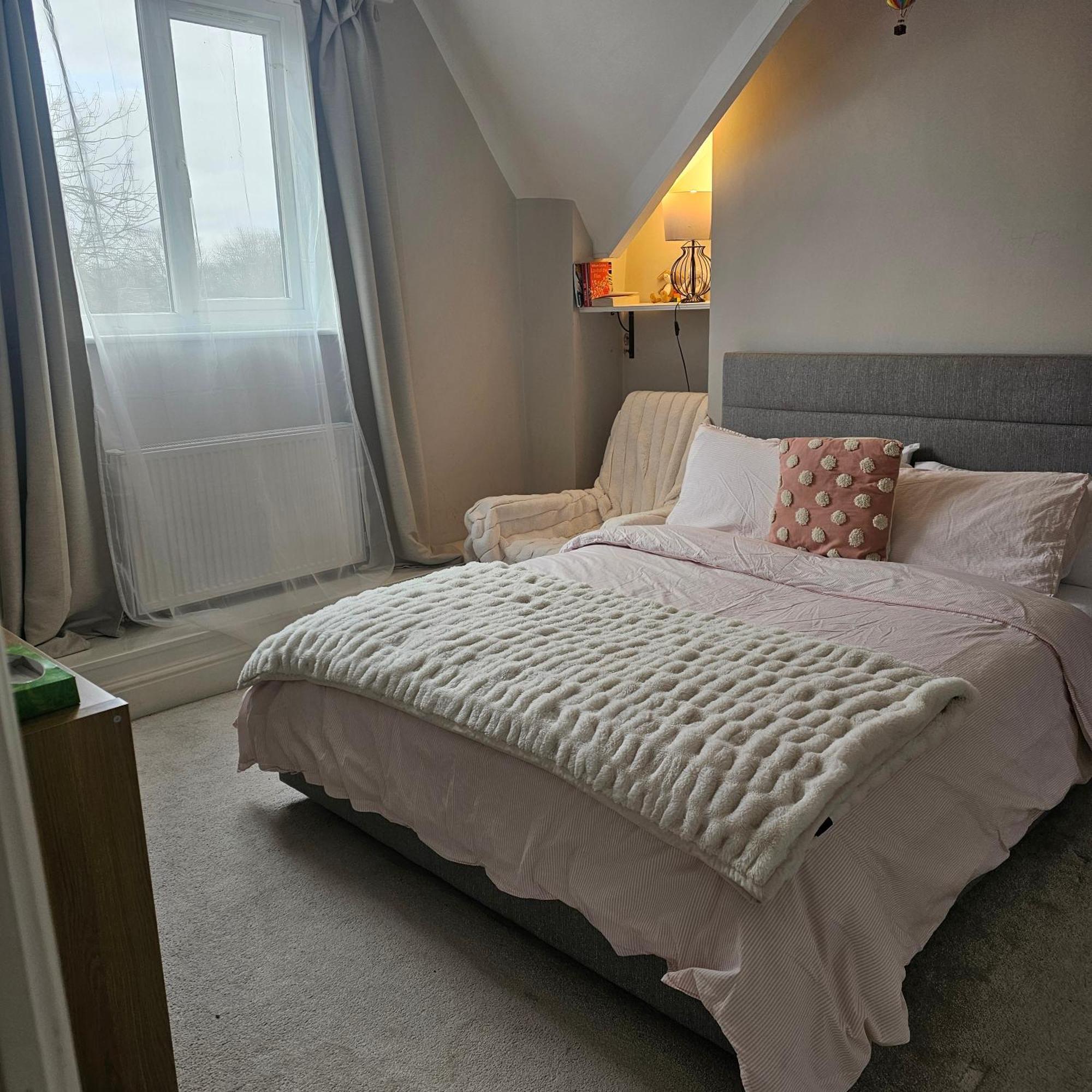 Shrewsbury 1 Hotel Салфорд Екстериор снимка
